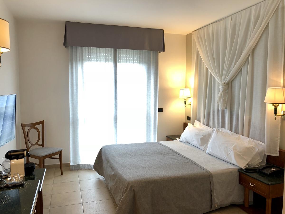 Ariae Hotel - Alihotels San Giovanni Rotondo Buitenkant foto