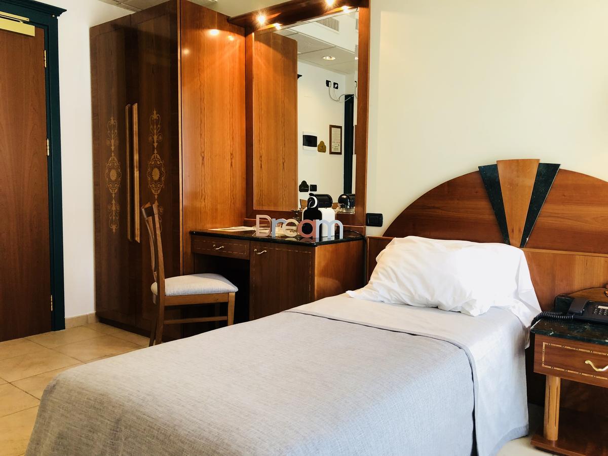 Ariae Hotel - Alihotels San Giovanni Rotondo Buitenkant foto